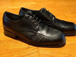 Zapatos de piel negros talla 41