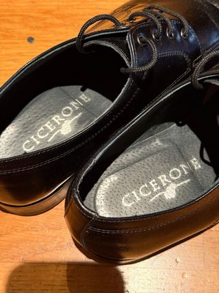 Zapatos de piel negros talla 41