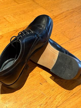 Zapatos de piel negros talla 41