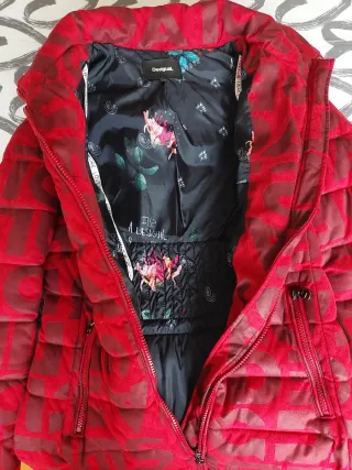 Abrigo acolchado Desigual T36