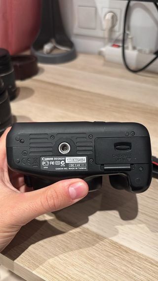 Camara Canon EOS 1100D + 2 Objetivos