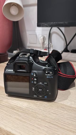 Camara Canon EOS 1100D + 2 Objetivos