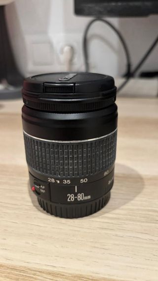 Camara Canon EOS 1100D + 2 Objetivos