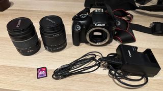 Camara Canon EOS 1100D + 2 Objetivos