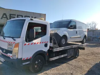 Servicio de grúa Asistencia en carretera 636517189