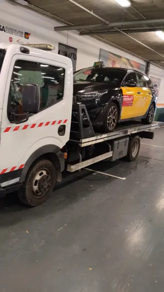 Servicio de grúa Asistencia en carretera 636517189