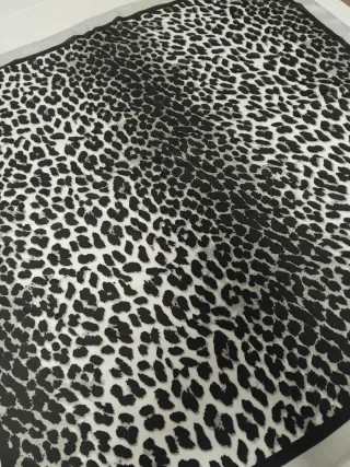 Pañuelo estampado leopardo