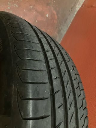 Neumático Continental 215/55 R18 99V XL
