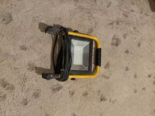 Foco LED Amarillo con Cable