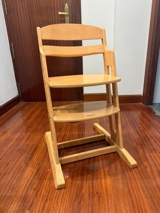 Trona evolutiva de madera