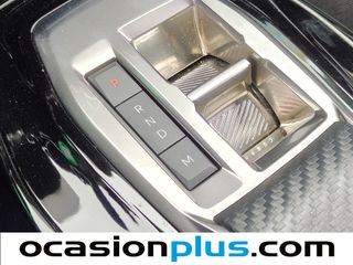 Peugeot 2008 Allure Hybrid eDCS6 100 kW (136 CV)