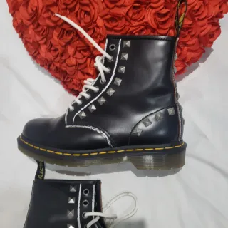 Botas Dr. Martens Tachuelas Talla 40