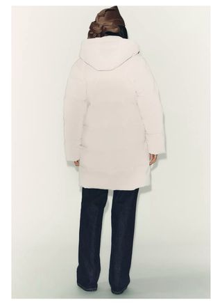 Abrigo Zara Plumas Beige