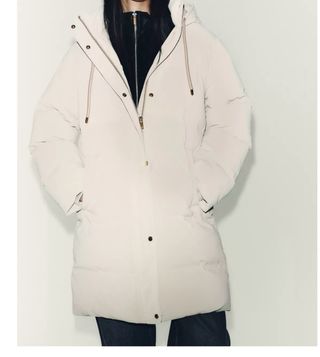 Abrigo Zara Plumas Beige