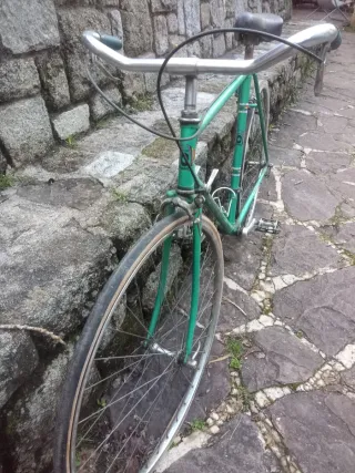 Bicicleta de carretera antigua Olimpo