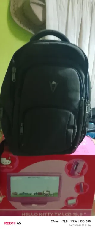 Mochila Negra Hello Kitty