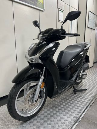 Honda SH 125 ABS Scooter