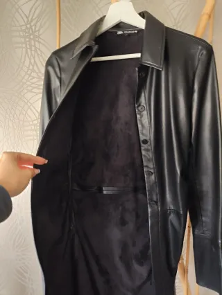 Abrigo Polipiel Zara Negro Talla XS