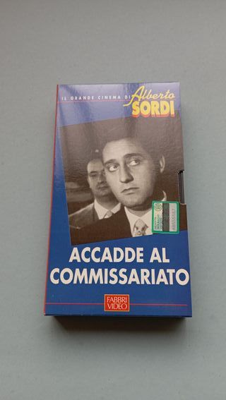 Accade al Commissariato Alberto Sordi Vhs