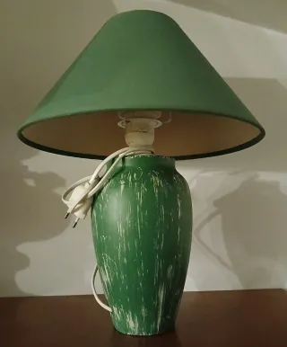 Lámpara de cerámica verde