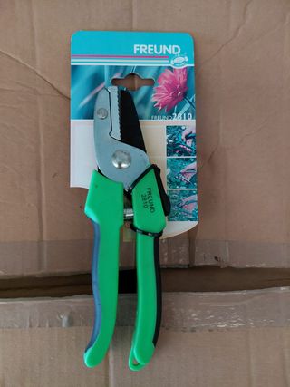 Tijera de podar FREUND 2810
