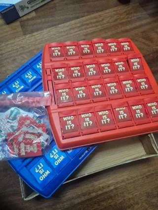 Juego Play in Quién es Quién