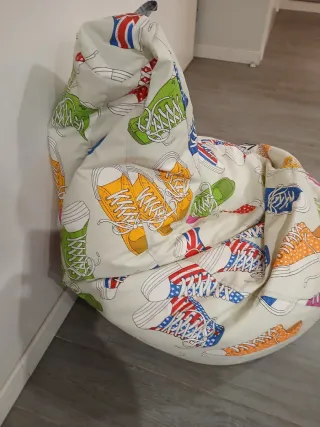 Puff juvenil estampado zapatillas