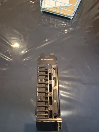 Tarjeta Gráfica RTX 4060 8GB