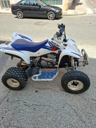 Suzuki LTZ 400 - Muy Nuevo y ITV AL DIA