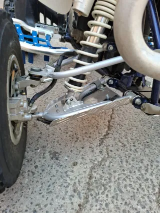 Suzuki LTZ 400 - Muy Nuevo y ITV AL DIA