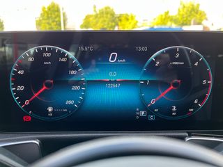 Mercedes-Benz GLB 180d 2021