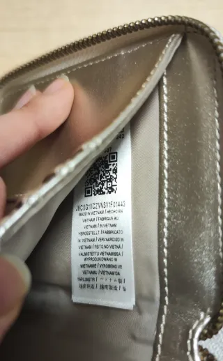 Monedero Guess SB867537