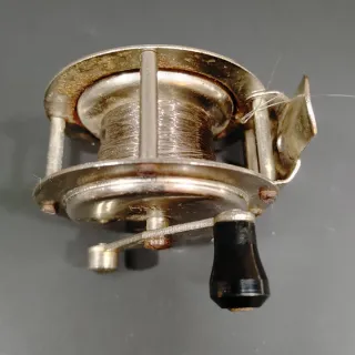 Carrete de pesca ARPES vintage