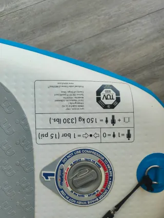 Tabla Paddle Surf Mistral para reparar