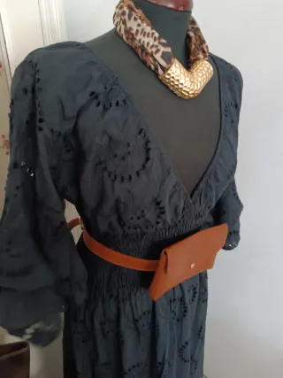 Vestido negro calado