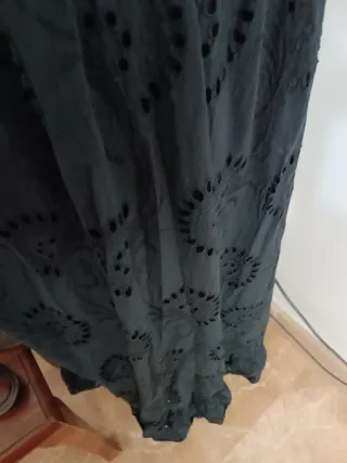 Vestido negro calado