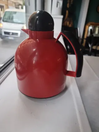 Caraffa termica Guzzini design Furio Minuti