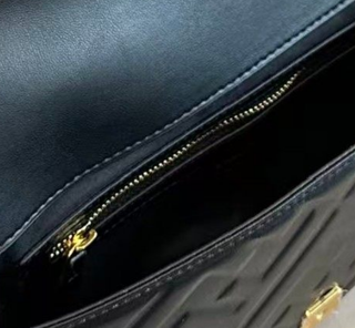 Bolso Fendi Baguette Negro y Dorado