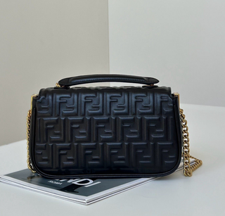 Bolso Fendi Baguette Negro y Dorado