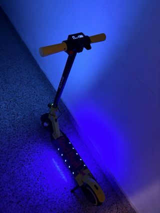 Patinete Eléctrico Infantil Red Bull