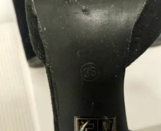 Zapatos de tacón negros