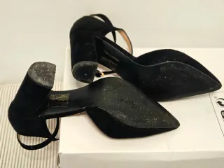 Zapatos de tacón negros
