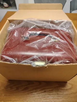 Valigetta rossa in pelle