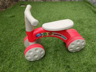 Moto correpasillos bebé roja moltó