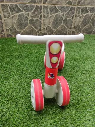 Moto correpasillos bebé roja moltó