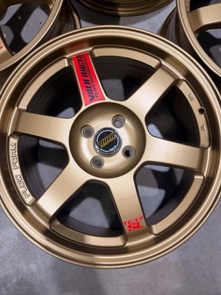 Rays Volk Racing TE37 SAGA S-Plus
