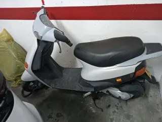Ciclomotor Scooter Gris zip