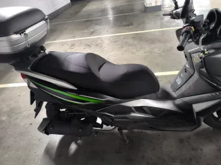 Kawasaki J125 ABS Maxi Scooter
