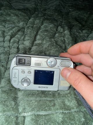 Sony Cyber-shot 2.0 Megapixels Cámara Digital
