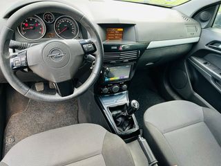 Opel GTC sport full black 2011 SOLO 100mil km !!